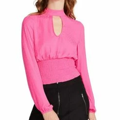 Hot Sale 🔥 Steve Madden Olivia Satin Leopard Top in Pink 🤩